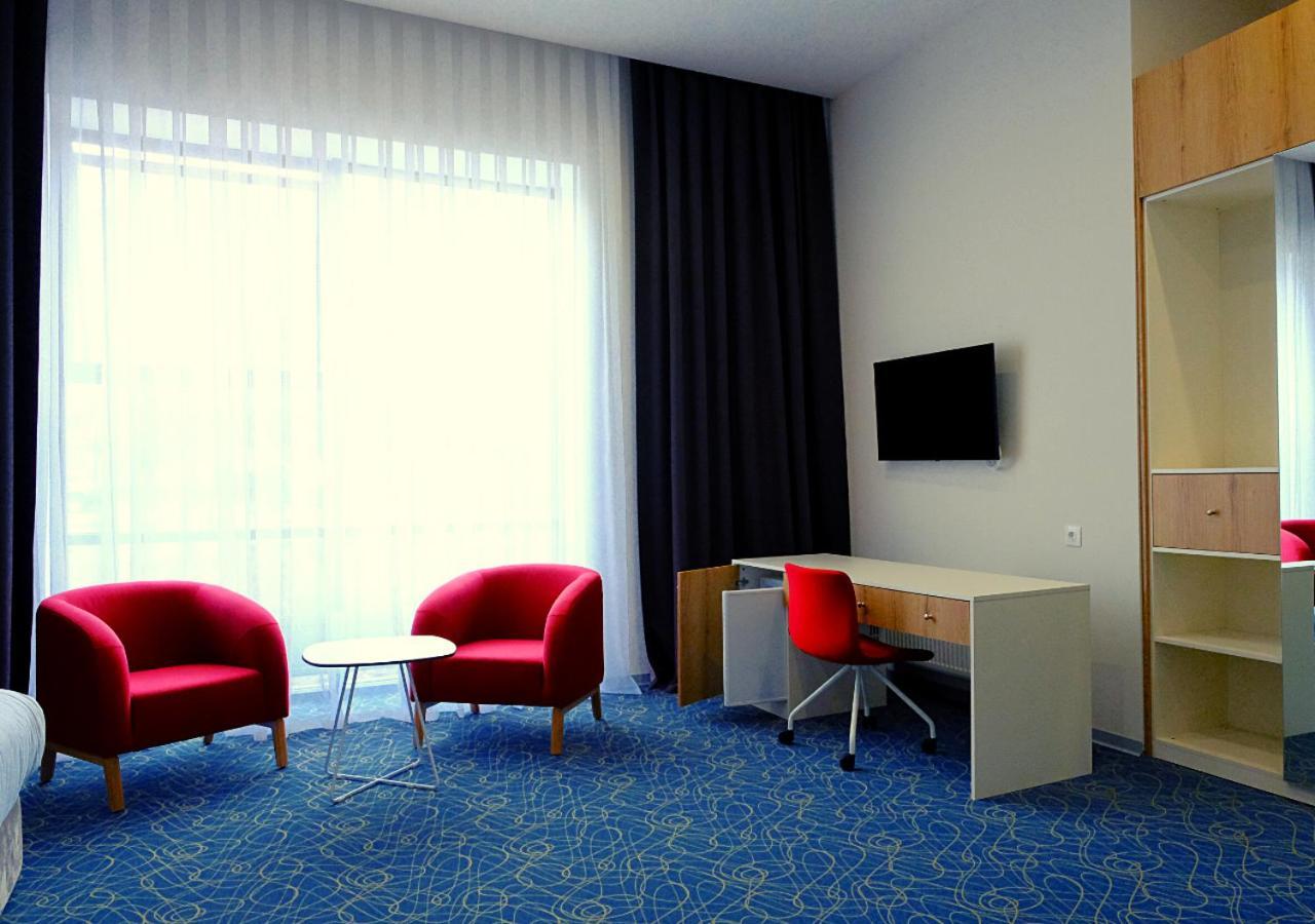 Add Hotel Almaty Exterior foto